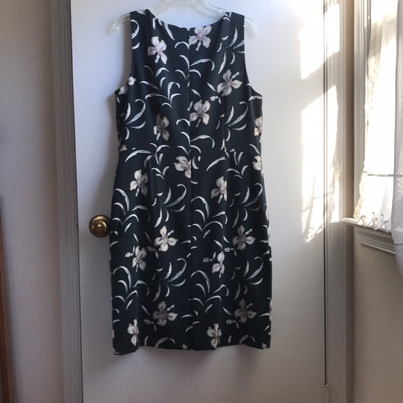 Ann Taylor Floral Shift Dress Lillies size 14 - Picture 5 of 5